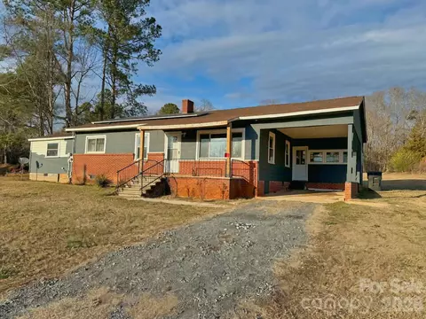 1677 Us 221a Hwy, Forest City, NC 28043