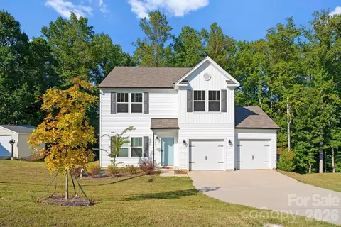 1211 Laurel Woods Dr, Gastonia, NC 28052
