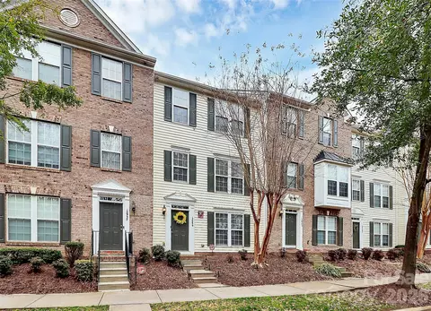 12939 Bullock Greenway Blvd, Charlotte, NC 28277