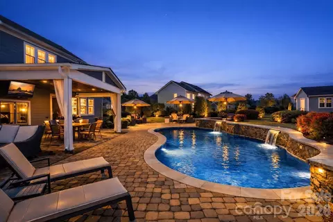 7683 Lazy Hollow Ln, Denver, NC 28037