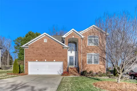 5365 Cambridge Bay Dr, Charlotte, NC 28269