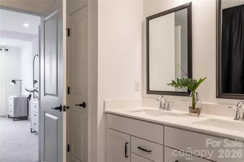 Bath - 2114 Riverbend Ave, Monroe, NC 28110 photo 3 of 5