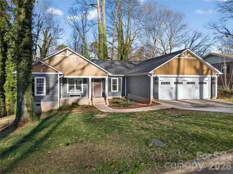 364 N Oakwood Dr, Statesville, NC 28677