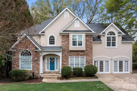 900 Muirfield Dr, Mooresville, NC 28115
