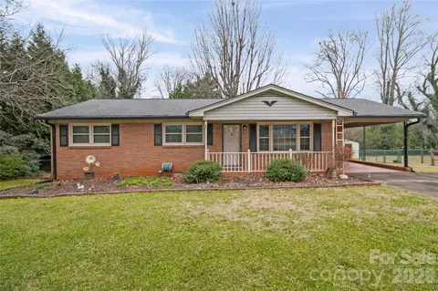 4115 Greenhaven Ln, Gastonia, NC 28056