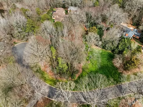 2722 Loch Ln, Charlotte, NC 28226