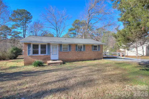 408 S Jackson Ave, Waxhaw, NC 28173