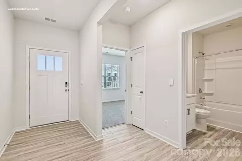 471 Dazzle Loop, Newton, NC 28658 photo 2