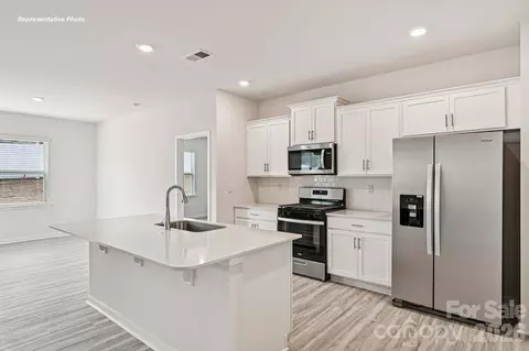 471 Dazzle Loop, Newton, NC 28658 photo 8