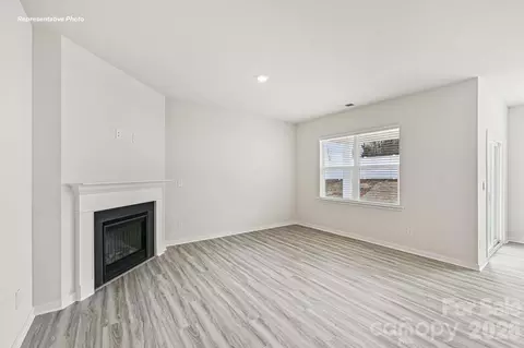 471 Dazzle Loop, Newton, NC 28658 photo 4
