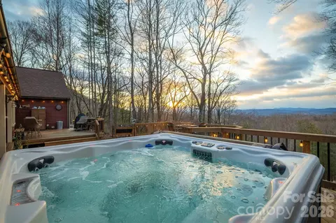 1345 Taylorsville Se Rd SE, Lenoir, NC 28645