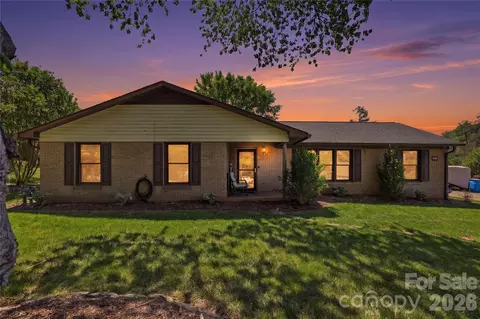 125 Southwood Park Rd, Mooresville, NC 28117