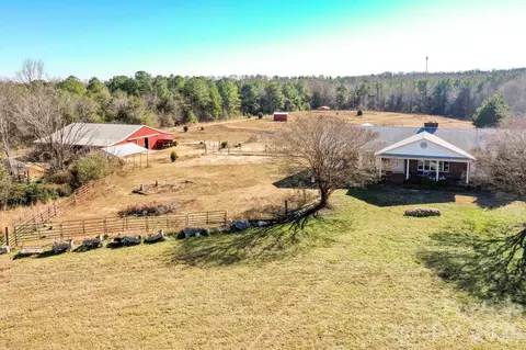 350 Morningstar Lake Rd, Forest City, NC 28043