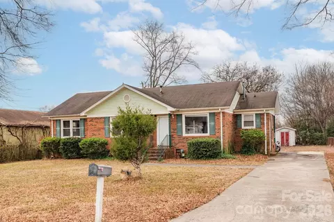 7650 Bramblewood Dr, Charlotte, NC 28217