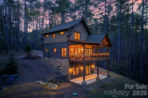 103 Big Game Dr, Nebo, NC 28761