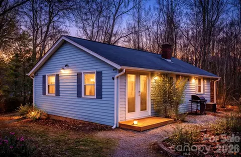 38 Pisgah View Rd, Asheville, NC 28806