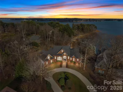 8052 Westbay Dr, Denver, NC 28037