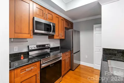 300 W 5th 333 St #333, Charlotte, NC 28202