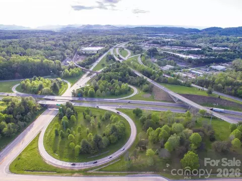 303 Gashes Creek Rd, Asheville, NC 28803