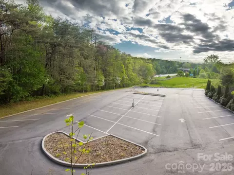 303 Gashes Creek Rd, Asheville, NC 28803