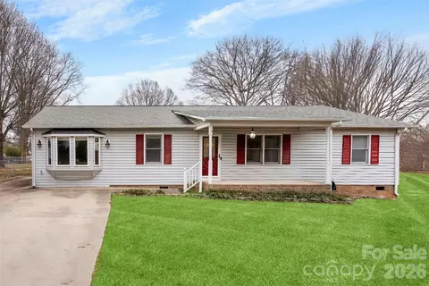 105 Trotter Ln, Kings Mountain, NC 28086