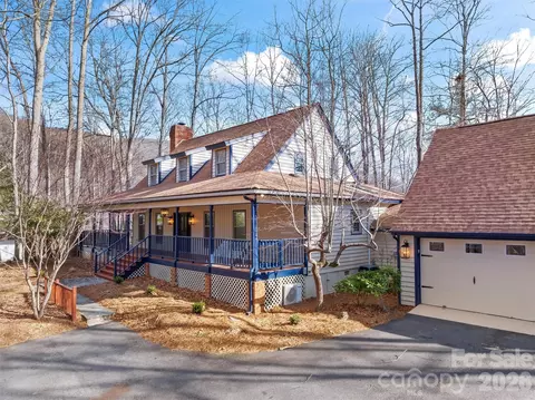 8 Indian Ridge Rd, Asheville, NC 28803