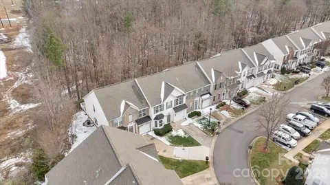 View/Area - 7948 Mariners Pointe Cir, Denver, NC 28037 photo 1 of 4