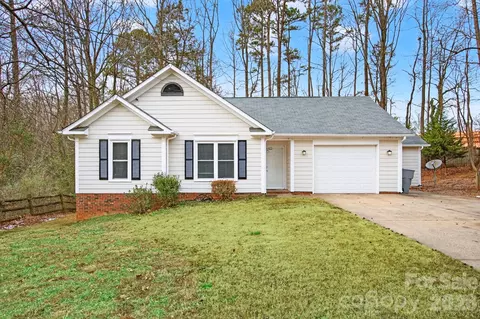 7026 Streamside Dr, Charlotte, NC 28212