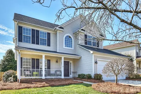9528 Autumn Applause Dr, Charlotte, NC 28277