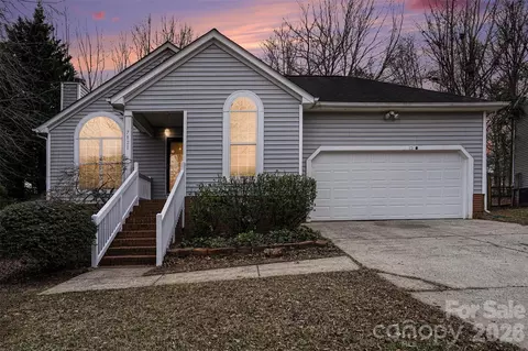 7821 Royce Hall 42 Ln #42, Charlotte, NC 28216