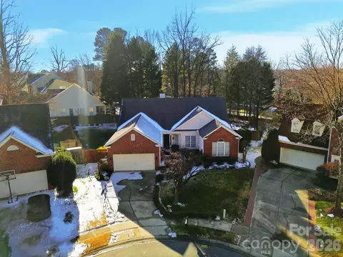 5906 Vireo Ct, Charlotte, NC 28269