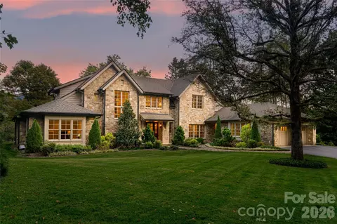 402 Vanderbilt Rd, Asheville, NC 28803