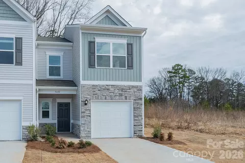 5608 Ringneck Rd, Charlotte, NC 28216