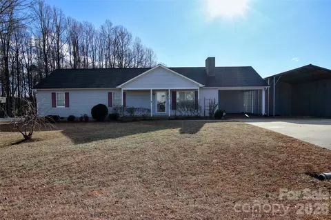 112 Wind Terrace Ct, Lexington, NC 27295