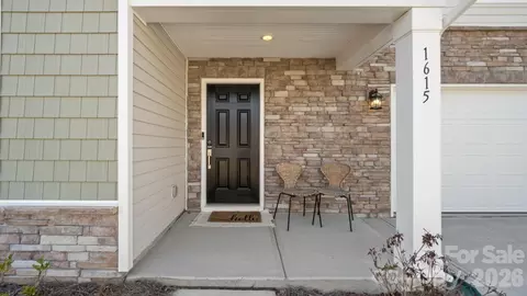 1615 Spring Lot Dr, Edgemoor, SC 29712 photo 3