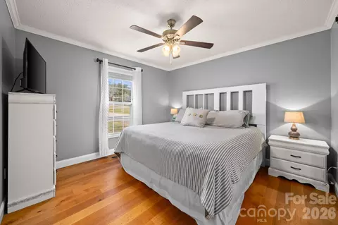 Bedroom - 121 James St, Clyde, NC 28721 photo 1 of 1