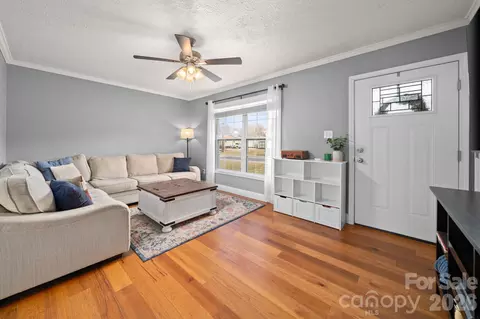 Living - 121 James St, Clyde, NC 28721 photo 1 of 3