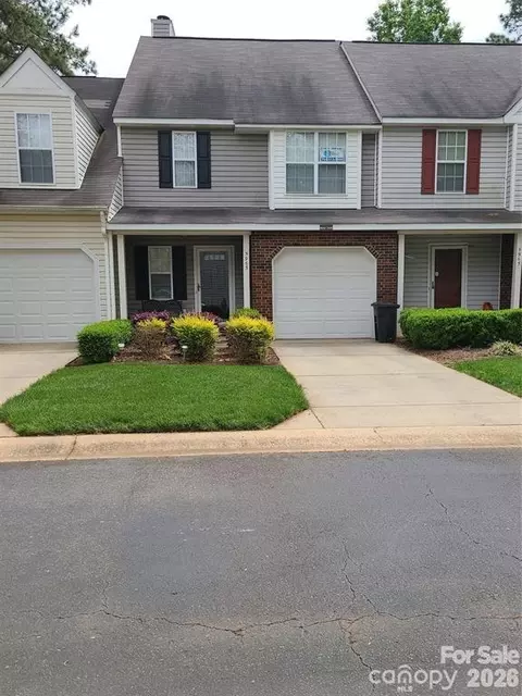 5963 Moose Ln, Charlotte, NC 28269