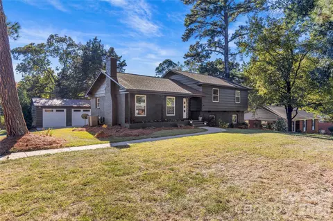 1830 Edgewater Dr, Charlotte, NC 28210