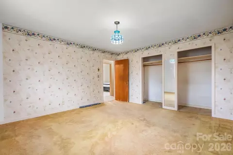 Bedroom - 533 Circle Dr, Hudson, NC 28638 photo 2 of 4