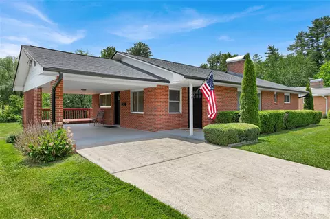 112 Allison Rd, Brevard, NC 28712