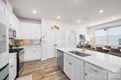 Kitchen - 5024 Moss Pine Way, Tega Cay, SC 29708 photo 3 of 3