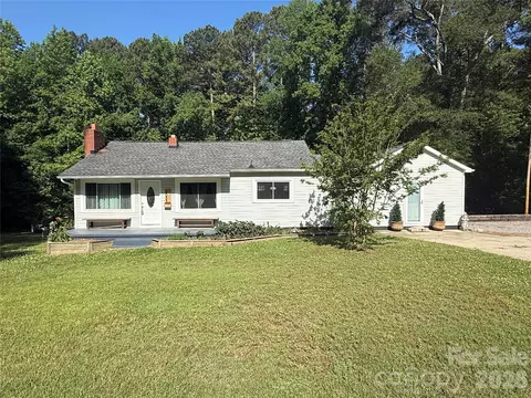 2033 Puetts Chapel Rd, Bessemer City, NC 28016