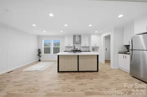 4184 Maple Trl, Morganton, NC 28655