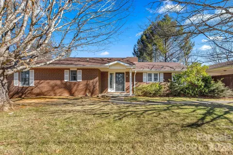 800 Mountain View Rd, Mars Hill, NC 28754