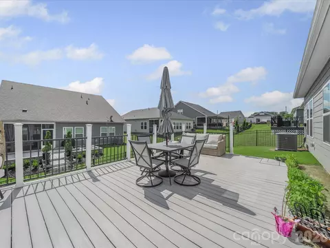 Exterior - 3317 Black Cherry Dr, Monroe, NC 28110 photo 5 of 10