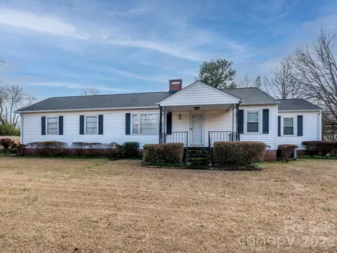 968 Hampton Grace Ave, Lancaster, SC 29720