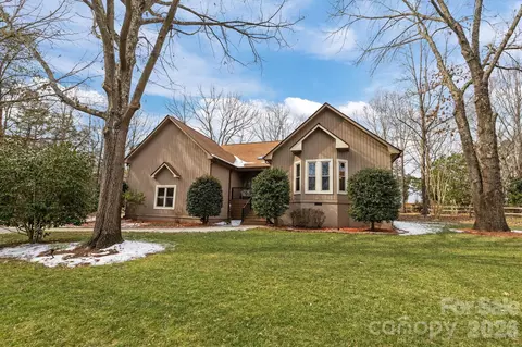 14558 Harbor Estate Rd, Charlotte, NC 28278