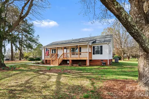 1079 B J Jackson Rd, Rock Hill, SC 29732