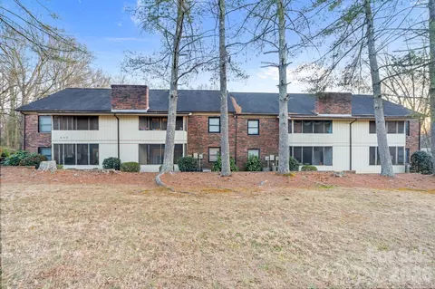 460 14th Ne Ave NE, Hickory, NC 28601